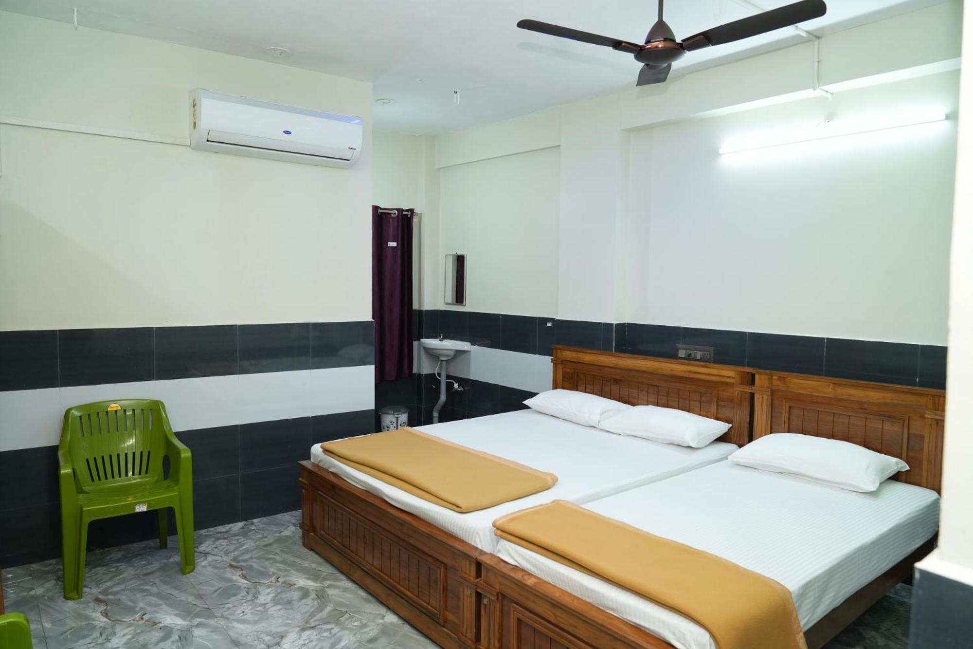 Rajali Residency Hotel Kulithalai Exterior photo