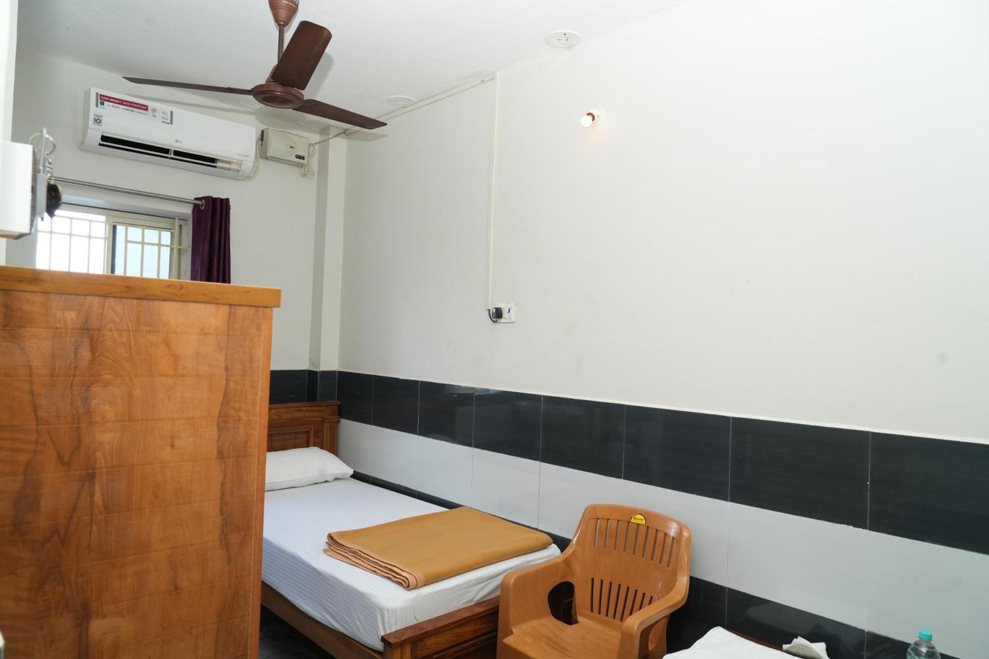 Rajali Residency Hotel Kulithalai Exterior photo